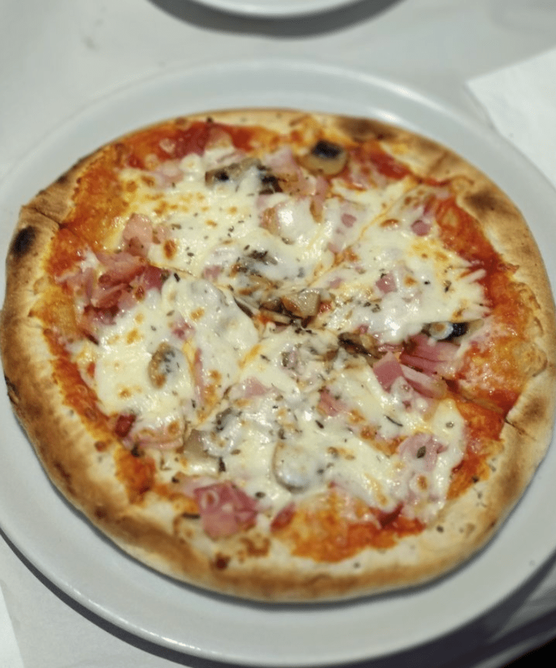 Minipizza restaurante el Cortes